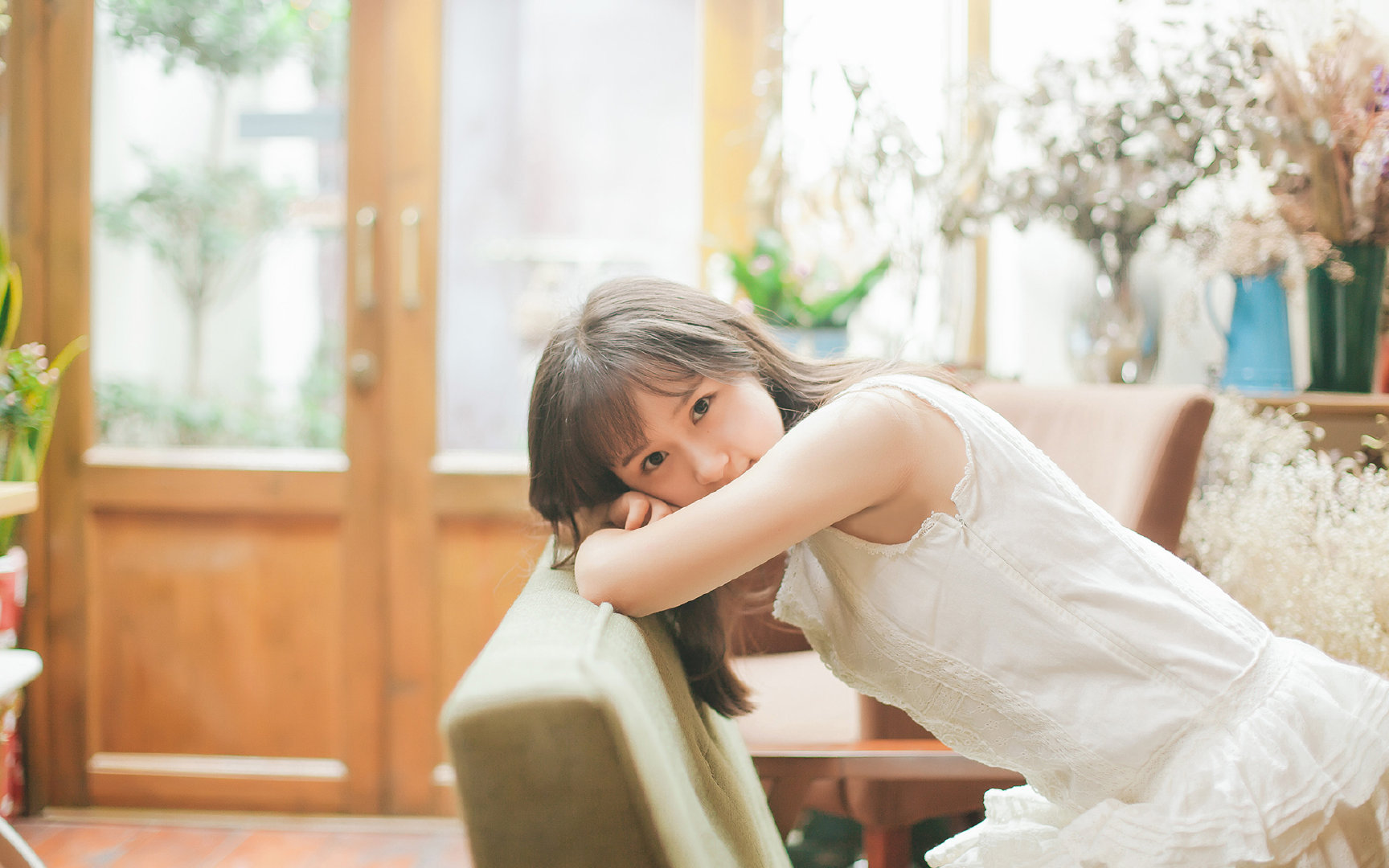 湖人大胜雷霆,全明星赛前哨战中詹姆斯锁死对手,湖人官推发布詹姆斯入场照